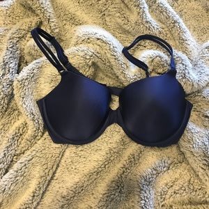 Victoria’s secret navy Demi bra